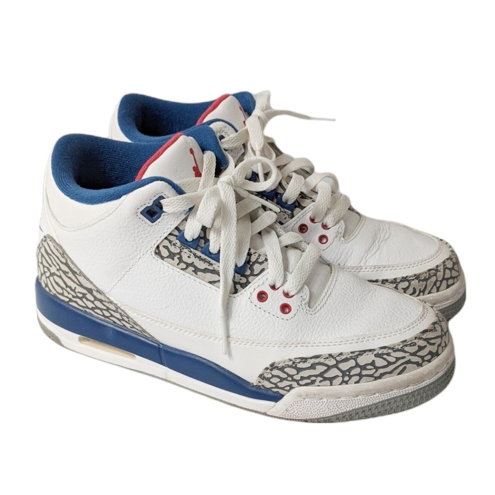 NIKE Air Jordan 3 Retro / Youth Size 6 / 2016 True Blue White SKU 854261-106
